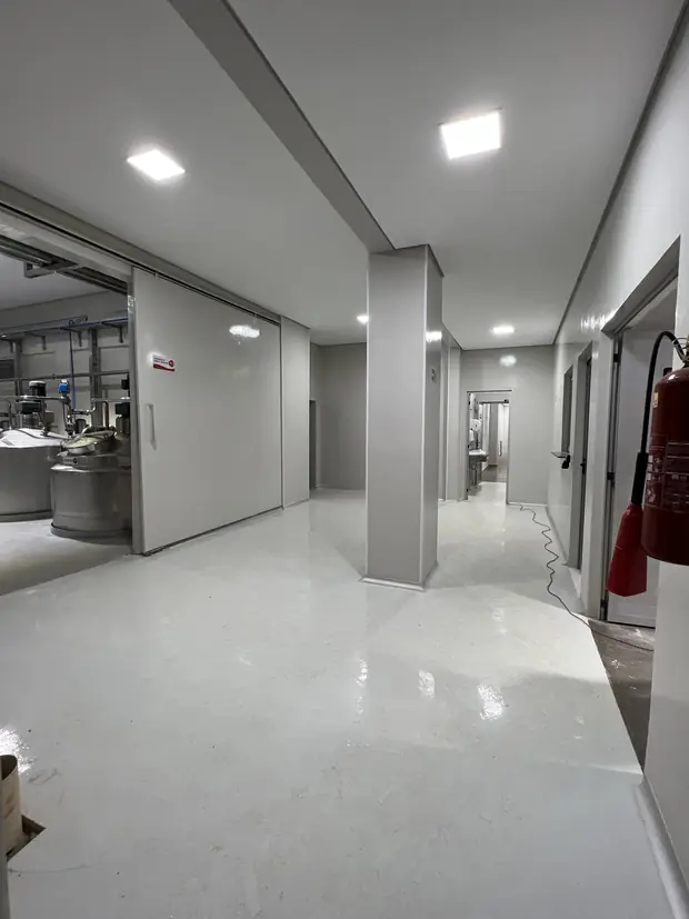 Área de processo acabada — obra executada pela Soleeng