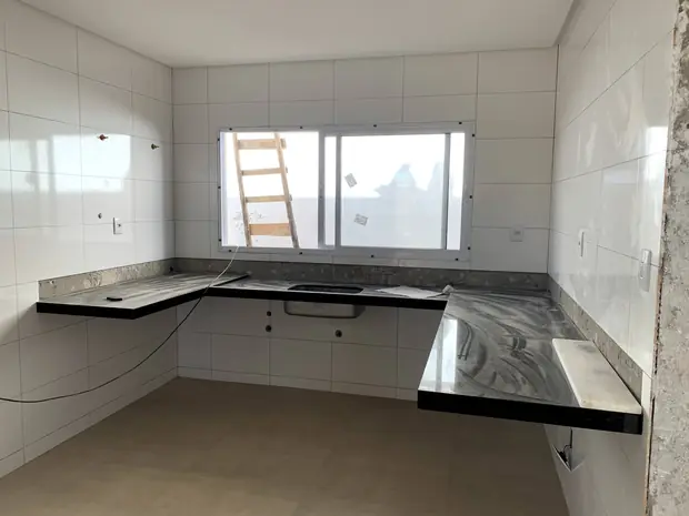 Cozinha de alto padrão — obra executada pela Soleeng