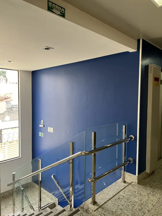 Escada institucional — obra executada pela Soleeng